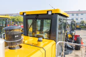 Motoniveladora de Minería Resistente con Cuchilla y Chasis Reforzados, Motor de 320HP para Condiciones Extremas - Product Image 4