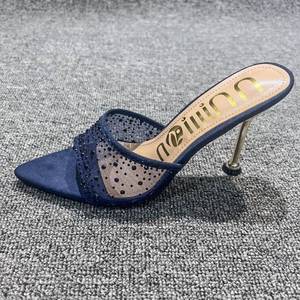 Mules à bout ouvert de créateur, sandales à talon en maille, pantoufles tendance, talons pour femmes Printemps-Été 2025 - Product Image 3