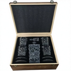 Ensemble de carafe à whisky carrée en verre transparent sans plomb de 25 oz, boîte en bois gravée personnalisée pour whisky, liqueur, <span class=keywords><strong>scotch</strong></span>, <span class=keywords><strong>bourbon</strong></span> - Product Image 4