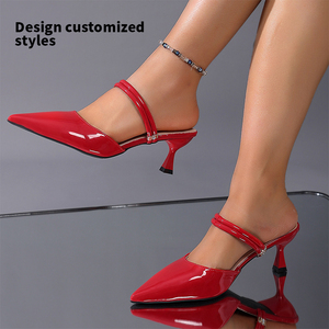 Nouvelles pantoufles sexy pour <span class=keywords><strong>femme</strong></span> à talons hauts, bout pointu, talon carré, en cuir verni brillant, avec deux lacets ronds et boucles 9670 - Product Image 1