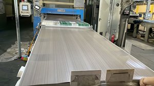 Rollo de Película Decorativa de PVC Personalizada, Precio de Fábrica, Membrana para Puertas al Vacío, Vinilo Decorativo para Gabinetes con Logotipo - Product Image 2