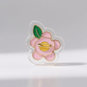 सोने की रूपरेखा के साथ आकर्षक गुलाबी फूल ऐक्रेलिक पिन-फैशन एक्सेसरीज़ के लिए आदर्श - Product Image 1
