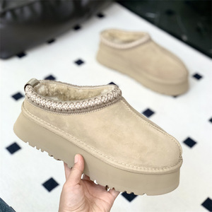 Chaussures d'hiver chaudes pour femmes 2026, style décontracté, en daim doublé de fourrure, à plateforme, à enfiler, semelle épaisse, bottes de neige pour <span class=keywords><strong>femme</strong></span> - Product Image 2