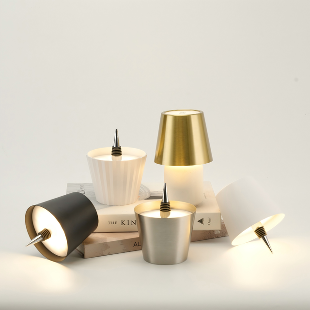 Restaurant LED Touch Control Battery-Powered Eco-Friendly Eye-Caring Decorative BottleTable Lamp with Dimmable Lighting