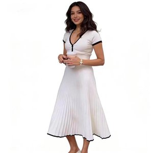 Nouvel ensemble <span class=keywords><strong>chic</strong></span> tricoté patchwork <span class=keywords><strong>pour</strong></span> <span class=keywords><strong>femme</strong></span> : hauts à manches courtes col en V et jupes midi taille haute – 2 pièces - Product Image 1