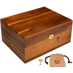 大型高级纪念品胸部木制储物盒，带铰链盖和锁定钥匙