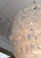 Lustre Torciglione moderne en fer et verre soufflé à la main, blanc et translucide, avec LED à intensité variable pour mariages et cuisines