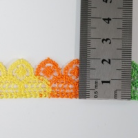Vente en gros de dentelle brodée soluble dans l'eau de couleurs mélangées personnalisées, accessoires de vêtements ethniques traditionnels de luxe pour mariage