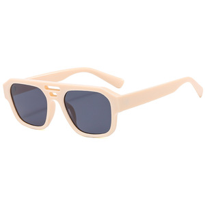 Nouvelles <span class=keywords><strong>Lunettes</strong></span> <span class=keywords><strong>de</strong></span> <span class=keywords><strong>Soleil</strong></span> <span class=keywords><strong>Tendance</strong></span> <span class=keywords><strong>2023</strong></span> Style Européen et Américain, Simples, Double Pont, Protection UV400, pour Femmes (Idéales pour les Influencers sans Maquillage) et Hommes (pour la Conduite) - Product Image 2