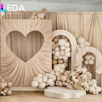 LEDA Perlengkapan Pernikahan Stand Backdrop Bentuk Hati DIY Kain Beludru Tirai Berbentuk Hati Stand Backdrop Elegan Vintage Untuk Dekorasi Backdrop