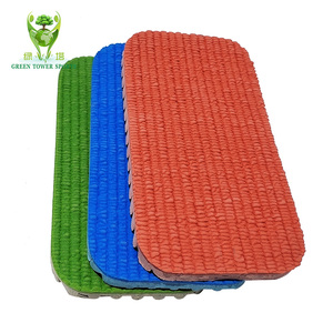 Terrain multisports scolaire préfabriqué en matériau synthétique rouge pour piste d'athlétisme - Product Image 4