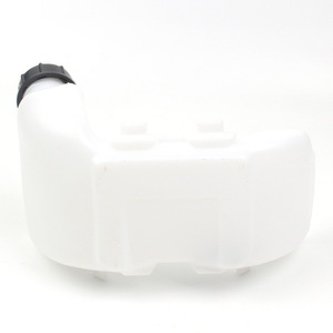 Réservoir de carburant pour tondeuse à essence 140/GX35 avec tuyau pour pièces de tondeuse à lame rotative - Product Image 3