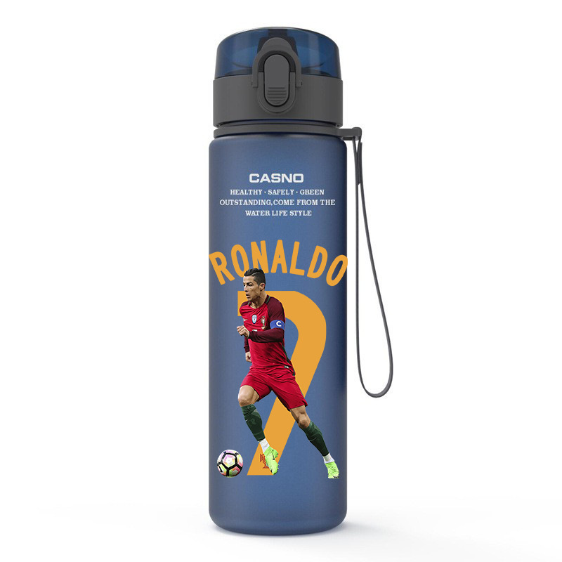 Tasse spatiale bleue-ronaldo dribble