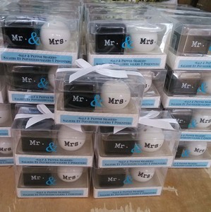 ของชำร่วยวันวาเลนไทน์ Ywbeyond ของขวัญตอบแทนคุณ<span class=keywords><strong>นาย</strong></span>และคุณนาง ชุดเครื่องปรุงรสเซรามิกรูปหัวใจกลม สำหรับแขกงานแต่งงาน - Product Image 5