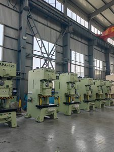 Découvrez les presses à poinçonner à prix direct usine pour les applications d'emboutissage et de formage du métal – Presses mécaniques - Product Image 2
