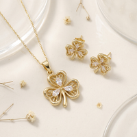 Parure de bijoux élégante en laiton ZG, collier pendentif trèfle à trois feuilles creux et zircones, boucles d'oreilles clous