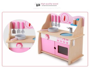 Set <span class=keywords><strong>Giocattolo</strong></span> Cucina in Legno Rosa con Stoviglie e Fornello per Giochi Educativi di Ruolo, Unisex per Bambini dai 2 ai 13 Anni - Product Image 5