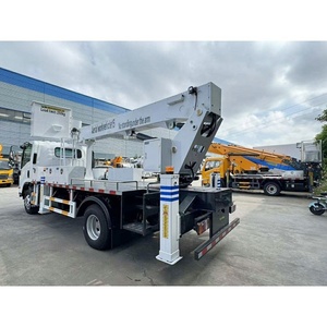 Camión con Plataforma Aérea de Brazo Recto ISUZU KV100 RHD 4x2 de 15 m con Cesta Aislada - Product Image 4