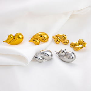ต่างหูสแตนเลสชุบทอง 18K รูปทรงหยดน้ำสำหรับผู้หญิงของขวัญเครื่องประดับแฟชั่นอุปกรณ์เสริม - Product Image 3