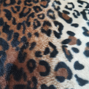 Échantillon gratuit de tissu en velours imprimé léopard animal en <span class=keywords><strong>fausse</strong></span> <span class=keywords><strong>fourrure</strong></span> super doux et confortable en polyester et élasthanne - Product Image 3