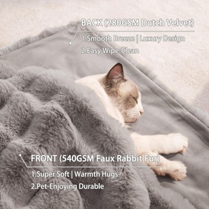 Couverture pour animaux de compagnie double face grise 21x18 pouces et 39x30 pouces en fausse fourrure douce et moelleuse pour chats et chiens, utilisation en intérieur - Product Image 4