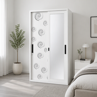 Armoire en acier à deux portes coulissantes de grande capacité au design moderne pour ranger les vêtements dans la chambre