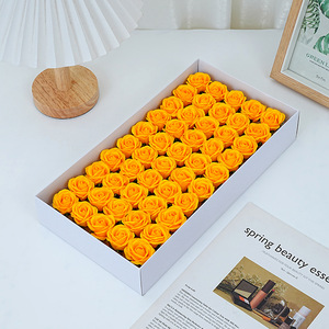 ลดราคาจากโรงงาน ดอกกุหลาบสบู่ขนาด 5 ซม. ช่อดอกไม้ DIY 3 ชั้น สำหรับวันแม่ วันคริสต์มาส วันรับปริญญา วันอีสเตอร์ พร้อมหัวดอกกุหลาบ - Product Image 5