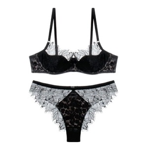 Sous-vêtements et essentiels sous-vêtements sensibles sous-vêtements en dentelle à motif de panthère mince grande poitrine montrer petit soutien-gorge de texte pour les femmes - Product Image 1