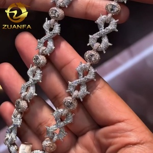 <span class=keywords><strong>Ciondolo</strong></span> Hip Hop di Lusso Personalizzato in <span class=keywords><strong>Argento</strong></span> Sterling 925 Placcato Oro con Moissanite, Gioiello con Nome Inciso - Product Image 6