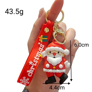 Porte-clés en PVC souple 3D Père Noël et sapin de Noël, design créatif et mignon, faible MOQ, idéal pour sacs <span class=keywords><strong>à</strong></span> dos, cadeaux promotionnels et fêtes - Product Image 6