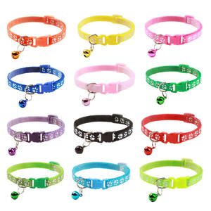 <span class=keywords><strong>Collar</strong></span> de color con parche para mascotas, <span class=keywords><strong>collar</strong></span> para cachorros y gatos, accesorios para mascotas, <span class=keywords><strong>collar</strong></span> de campana con estampado de pata - Product Image 2