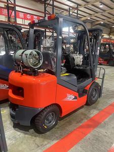 Montacargas CPQYD25 de 2.5 Toneladas a Gasolina/GLP, Precio de Fábrica, Alto Rendimiento, Mástil de Dos Etapas, Nueva Gran Capacidad de Carga, Repuestos - Product Image 3