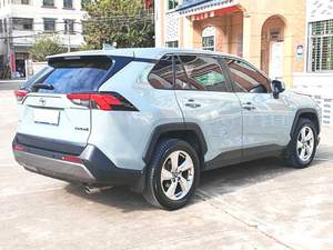 SUV Elegante: <span class=keywords><strong>Toyota</strong></span> <span class=keywords><strong>RAV4</strong></span> 2.0L 2020, Estilo, Opción Práctica, Bajo Costo de Mantenimiento, Excelente para Uso Diario - Product Image 6