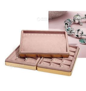 Présentoir à bijoux coloré de luxe Présentoir à bijoux rose Plateau à bijoux en métal pour bijouterie - Product Image 2