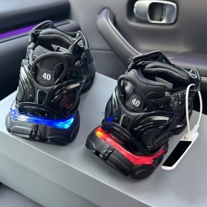 2026 Designer Track Sneakers <b>Led</b> <b>Light</b> Running Sport Shoes Designer Track <b>LED</b> Chunky Walking Style Shoes Running Shoes - Product Image 1