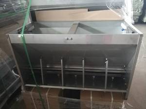 Mangiatoia per suini a secco e umido in acciaio inossidabile 304 per allevamento di suini con divisore alimentatore a doppia faccia a quattro teste - Product Image 2