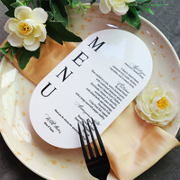 Tarjeta de Invitación de Boda Acrílica Blanca con Forma Ovalada Elegante y Detalles en Negro