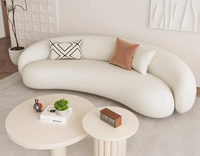 Sofá Esquinero de Tres Plazas Estilo Crema, Tapizado en Terciopelo de Cordero, Diseño Simple y Moderno para Sala de Estar, Apartamentos Pequeños, Salón de Belleza o Recepción