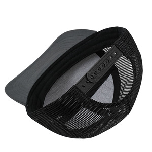 Gorra de camionero impermeable de poliéster Oxford deportiva de alta calidad con estampado interior de cuero personalizado unisex - Product Image 2