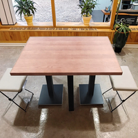 Tables de restaurant carrées de café de cantine commerciale moderne pour les cantines et les restaurants