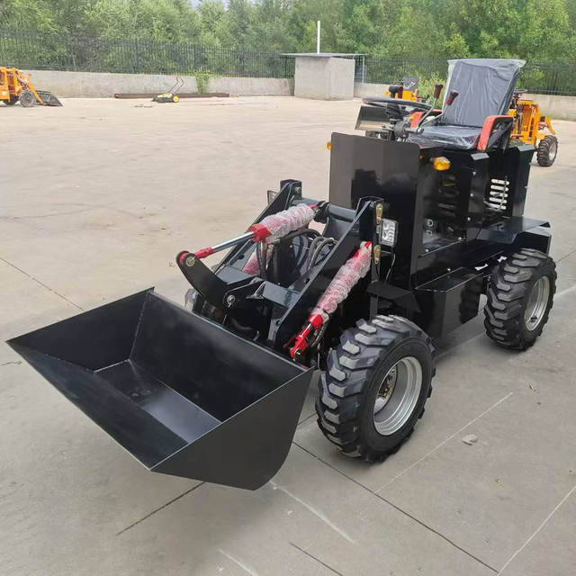 Multifunction Lithium Battery 600kg Wheel Loader Four Wheel Drive Small Electric Loader Mini Dozer