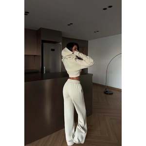 Ensemble de survêtement d'hiver vintage crème à capuche zippé coupe-vent respirant imprimé décontracté grande taille épais avec logo uni 2 - Product Image 1