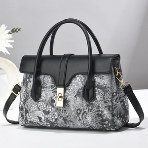 2025 Fall/Winter European American <strong>Retro</strong> Fashion Women's Handheld <strong>Tote</strong> Bag New Style Messenger Shoulder Bag - Product Image 5