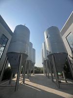 Fermenteur à bière automatique CASSMAN 30000L certifié ISO avec moteur et réservoir sous pression, garantie de 2 ans