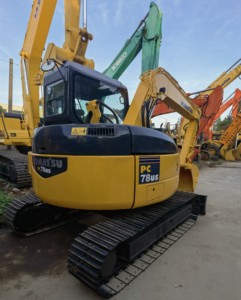 Miniexcavadora Usada Komatsu PC78US con Motor y Bomba de Cola Corta, Potencia de 45kW, 7.8 Toneladas, para Operaciones en Espacios Reducidos - Product Image 6