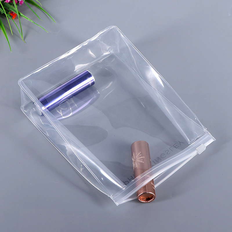 มีสีสัน