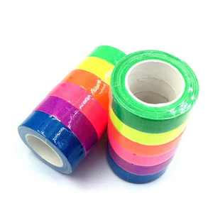 <span class=keywords><strong>Ruban</strong></span> adhésif fluorescent réactif à la lumière noire, <span class=keywords><strong>ruban</strong></span> en tissu néon, <span class=keywords><strong>ruban</strong></span> fluorescent UV pour la décoration, la scène, le théâtre - Product Image 4