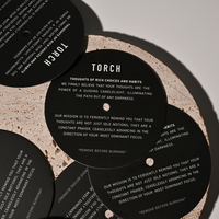 Couvercle anti-poussière pour emballage de bougie personnalisé noir mat avec logo blanc Protecteurs goutte à goutte de bougie Couvercles de bougie en papier