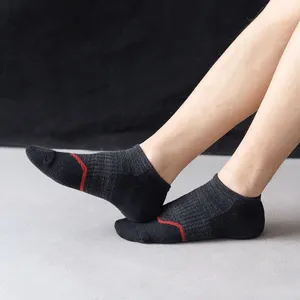 Phát Triển Sản Phẩm Thể Thao Chạy Vớ Người Đàn Ông Đầy Màu Sắc Thoáng Khí Nén Thể Thao Marathon Tập Thể Dục Đi Xe Đạp Ngắn Thấp Cắt - Product Image 1