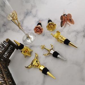 Ücretsiz örnek 3D kraliyet taç çinko alaşım şarap şişesi tıpalar Metal yenilik hediye 3D komik taç şarap şişesi stoper - Product Image 5